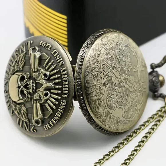 Skull Gun Cards Vintage Bronze Pocket Watch with Chain Necklace - Picture 3 of 7